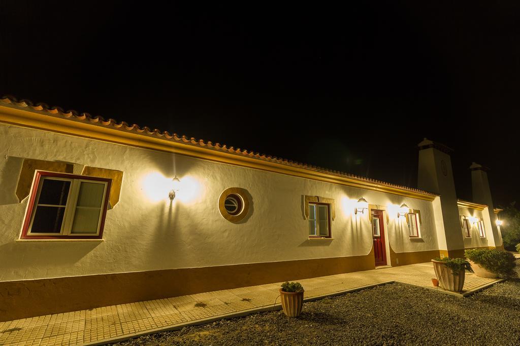 Monte Chalaca - Turismo Rural Ferreira Do Alentejo Exteriör bild